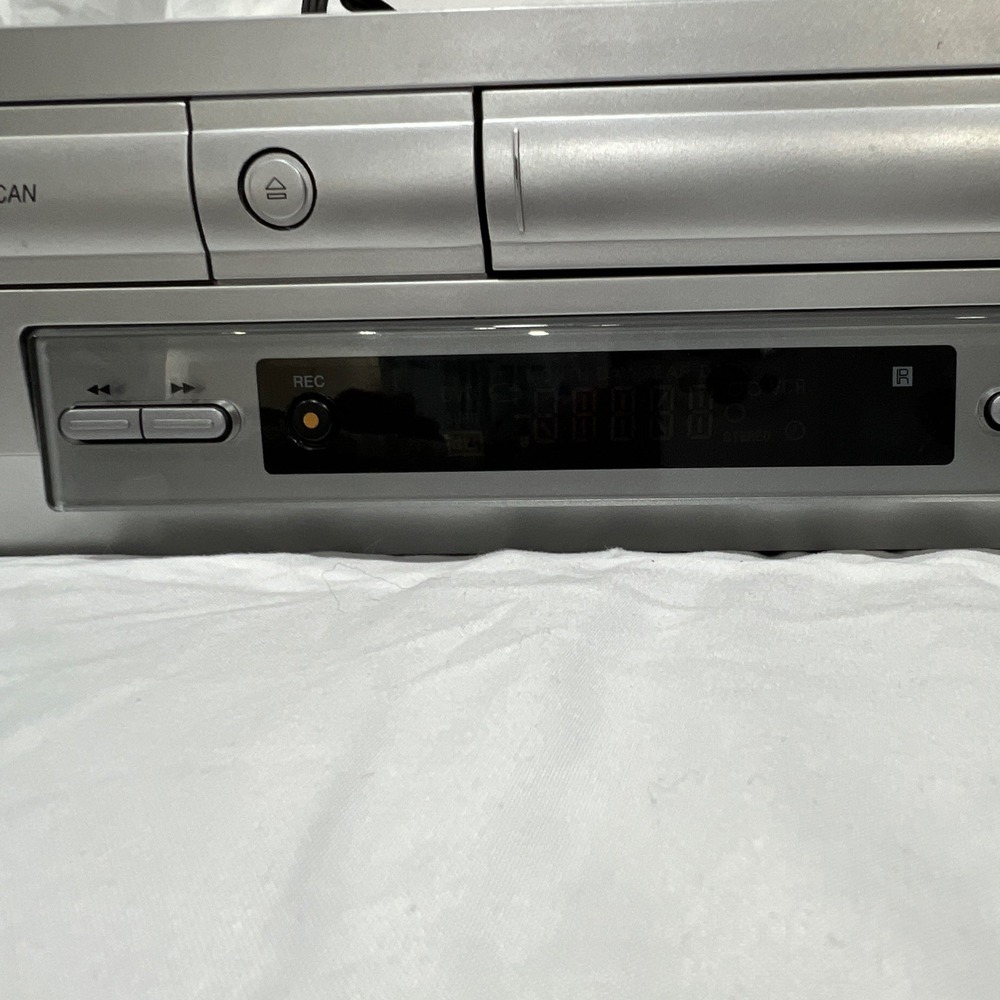 Sony SLV-D300P DVD Player VCR Player Combo Silver (No Remote) Tested Works - Picture 10 of 14